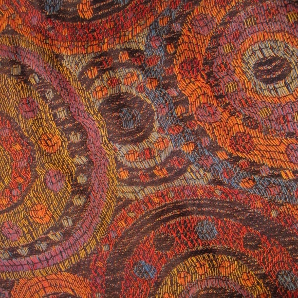 SALE!! geometric fashion scarf NWT (box13) - Picture 3 of 6